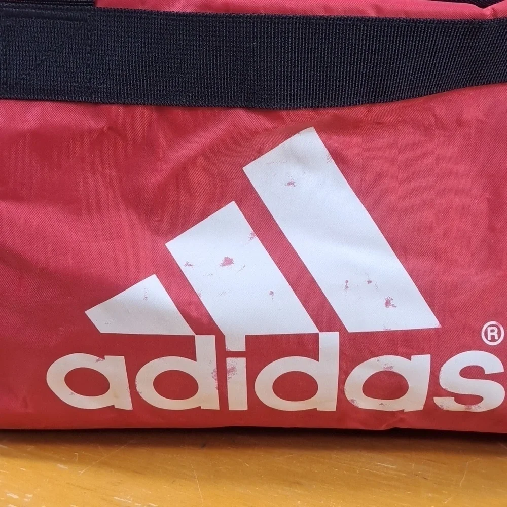 Adidas Georgia Bulldogs logo nylon 2 pocket gym duffle travel over the bag